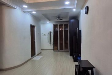 Taman Tamu Hillpark (Seksyen 4)