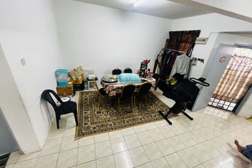 Double Storey Taman Lestari Putra LEP 4 22X70 Seri Kembangan