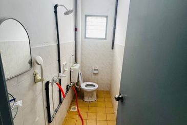 Double Storey Taman Lestari Putra LEP 4 22X70 Seri Kembangan