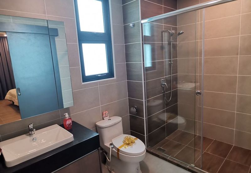 Hillcrest Heights (Puchong Heights)