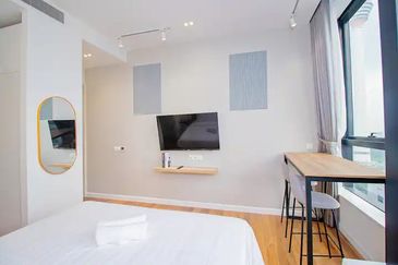 Pavilion Ceylon Hill