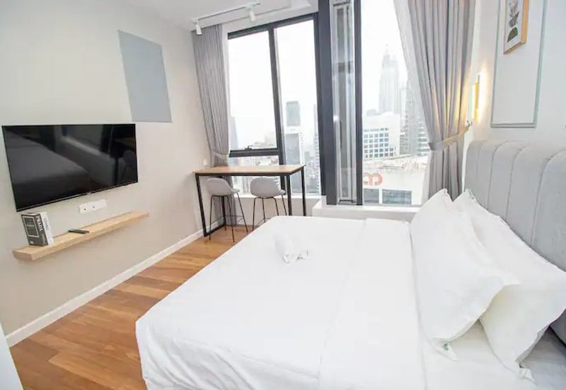 Pavilion Ceylon Hill