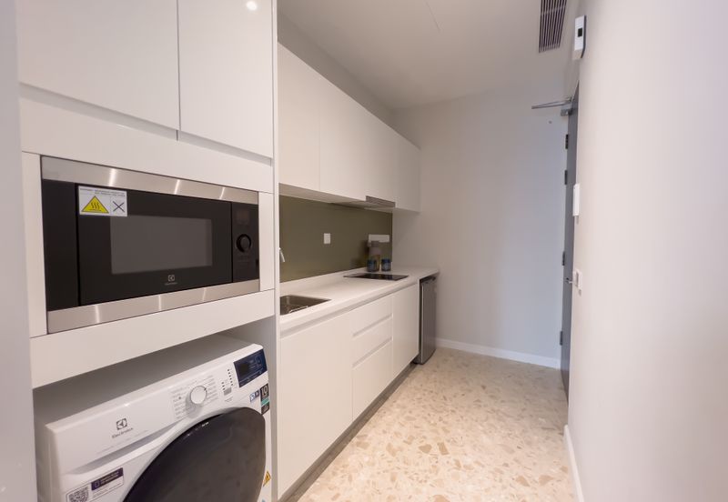 Pavilion Ceylon Hill