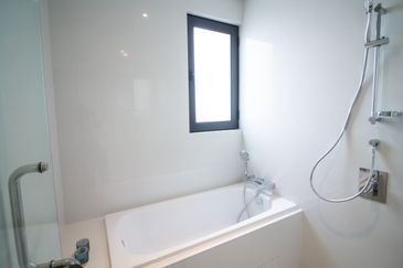 Pavilion Embassy Residence