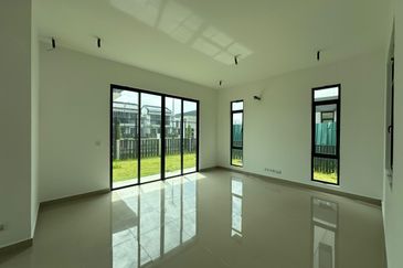 Isle of Botanica, Setia Eco Glades