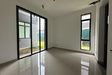 Isle of Botanica, Setia Eco Glades