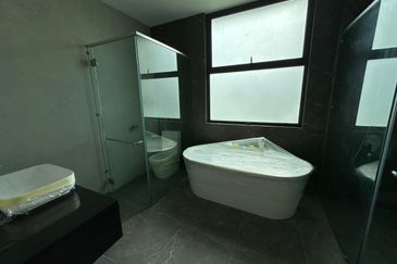 Isle of Botanica, Setia Eco Glades