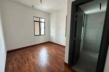 Isle of Botanica, Setia Eco Glades