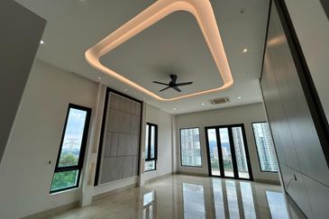 Country Height Damansara Bungalow Landed For Sales