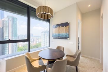 Pavilion Ceylon Hill