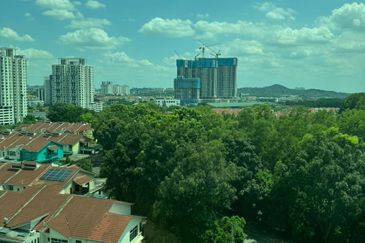 Hillcrest Heights (Puchong Heights)