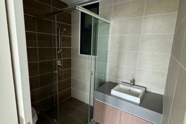 Hillcrest Heights (Puchong Heights)