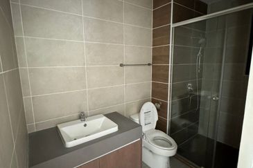 Hillcrest Heights (Puchong Heights)