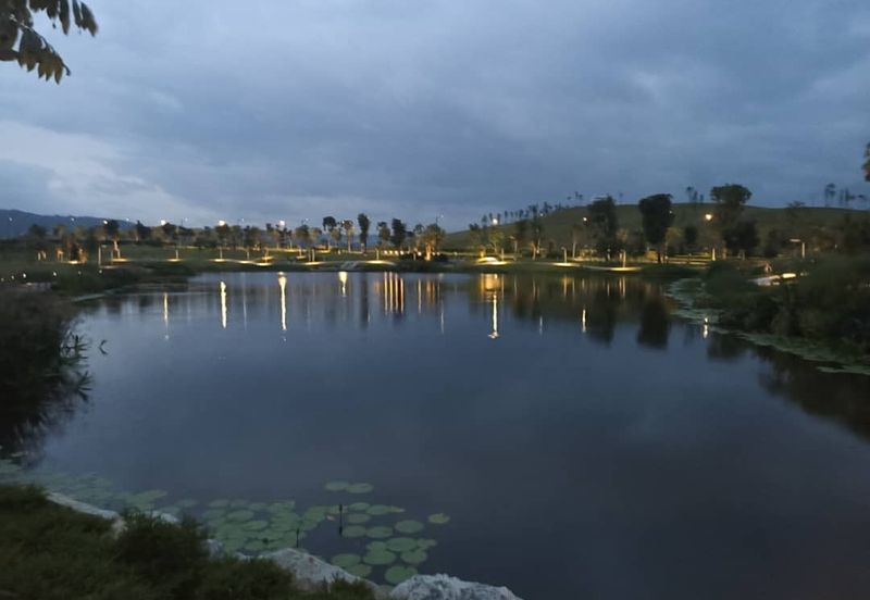 Anyara Hills, Sungai Long East