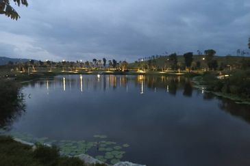 Anyara Hills, Sungai Long East