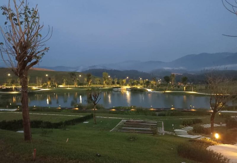 Anyara Hills, Sungai Long East