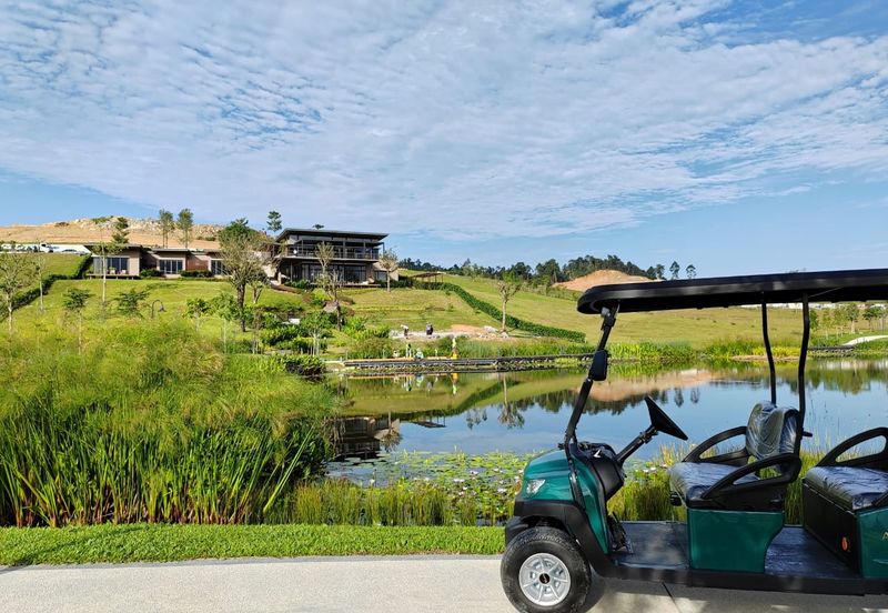 Anyara Hills, Sungai Long East