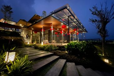 Anyara Hills, Sungai Long East