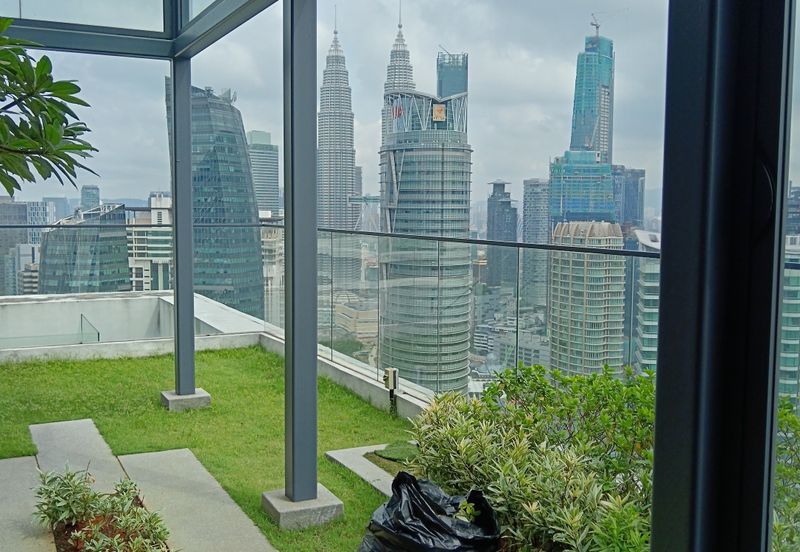 Aria Luxury Residence