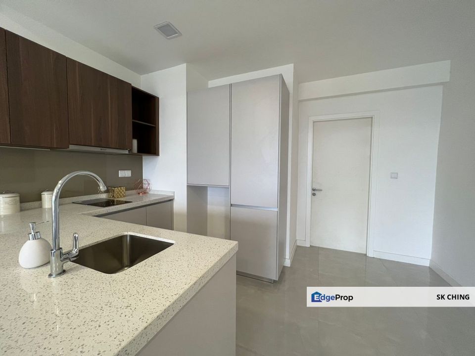 Residensi R8, Freehold Luxury Condo, Ready Move in Developer Units, 5 minute to KLCC, Kuala Lumpur, KL City