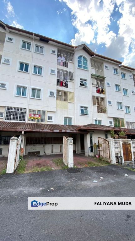 [GROUND FLOOR] Townhouse Double Storey Taman Sungai Besi Indah, Seri Kembangan, Selangor, Seri Kembangan