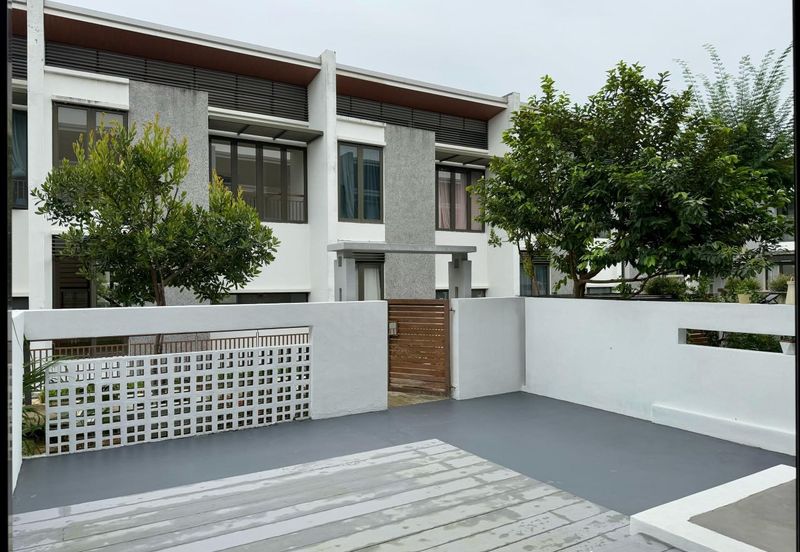 Mozart, Symphony Hills