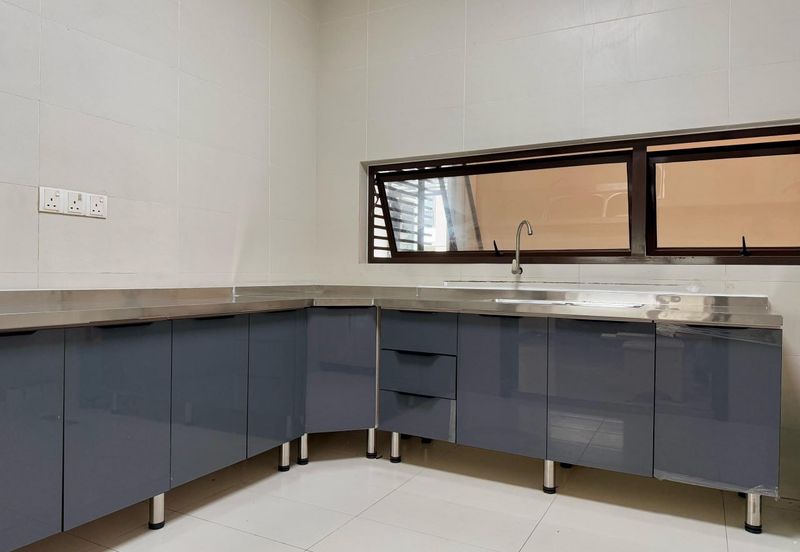 Mozart, Symphony Hills