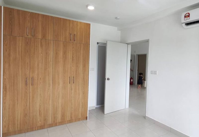 Arena Residences @ Warisan Puteri *