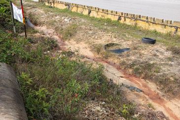 JALAN PUNCAK ALAM JAYA