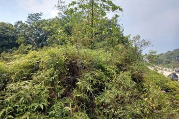 JALAN PUNCAK ALAM JAYA