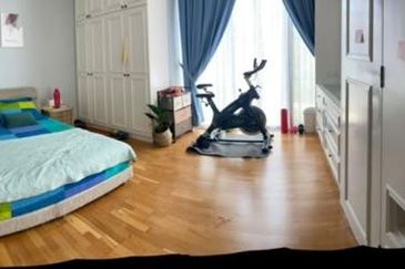 Symphony Hills Schumann