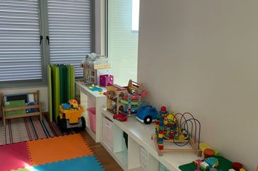 Symphony Hills Schumann