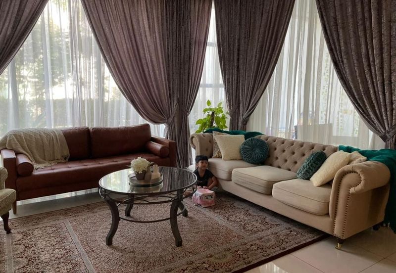 Symphony Hills Schumann