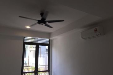 Mozart, Symphony Hills