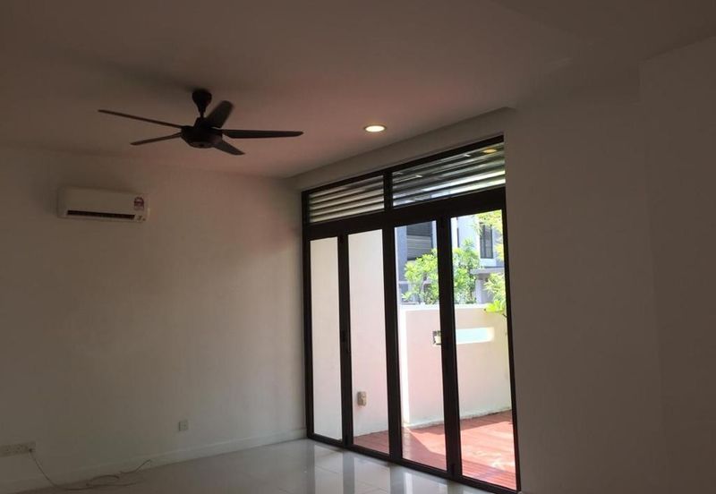 Mozart, Symphony Hills