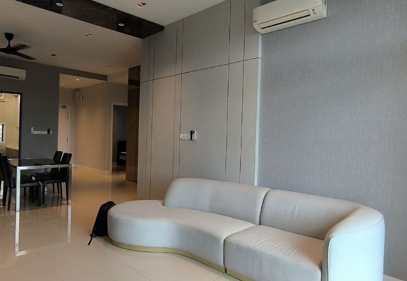 Isle of Kamares, Setia Eco Glades