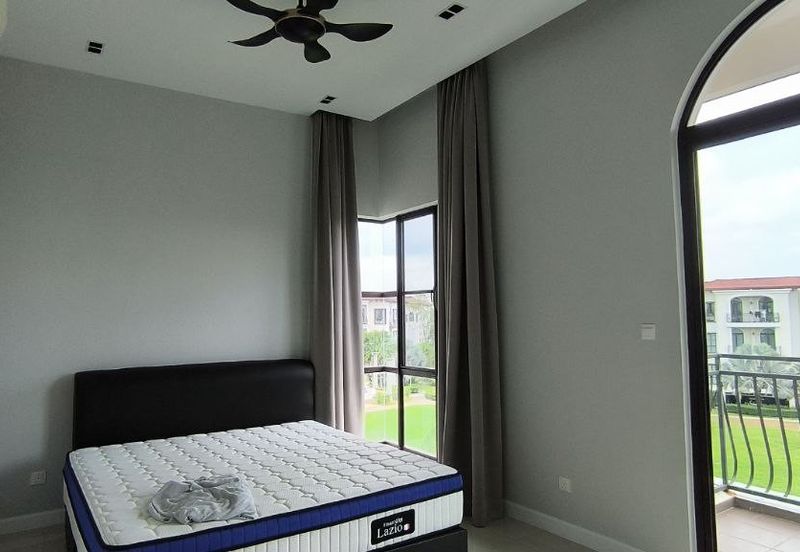 Isle of Kamares, Setia Eco Glades