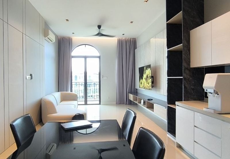 Isle of Kamares, Setia Eco Glades