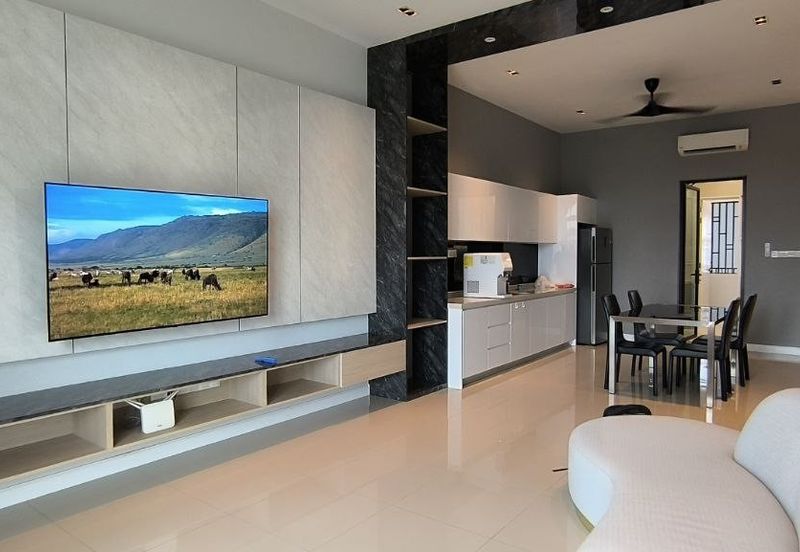 Isle of Kamares, Setia Eco Glades