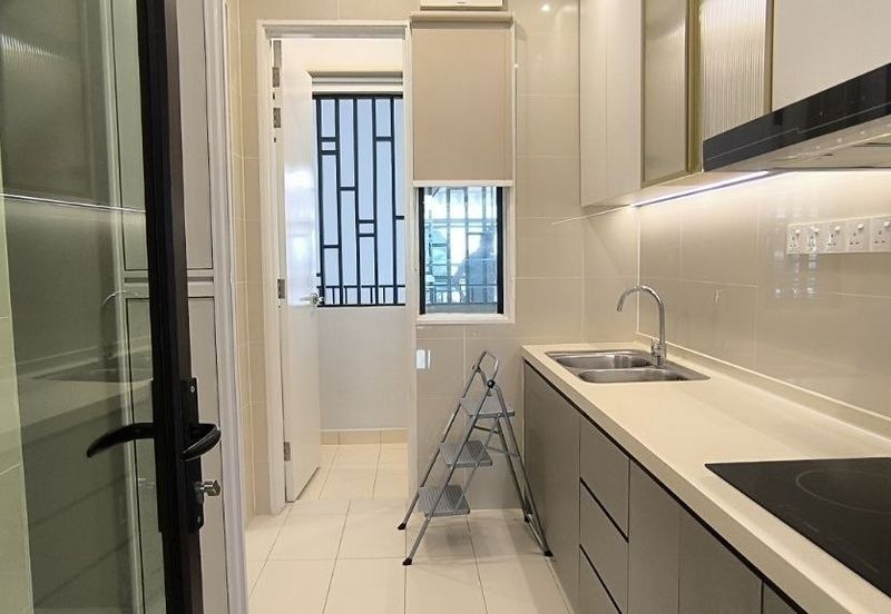 Isle of Kamares, Setia Eco Glades