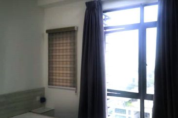 Kenwingston Square Garden