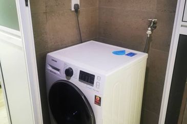 Kenwingston Square Garden