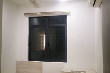 Kenwingston Square Garden