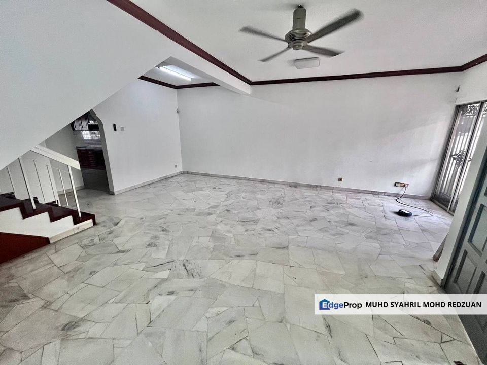 2 Storey Terrace Taman Bukit Puchong , Selangor, Puchong
