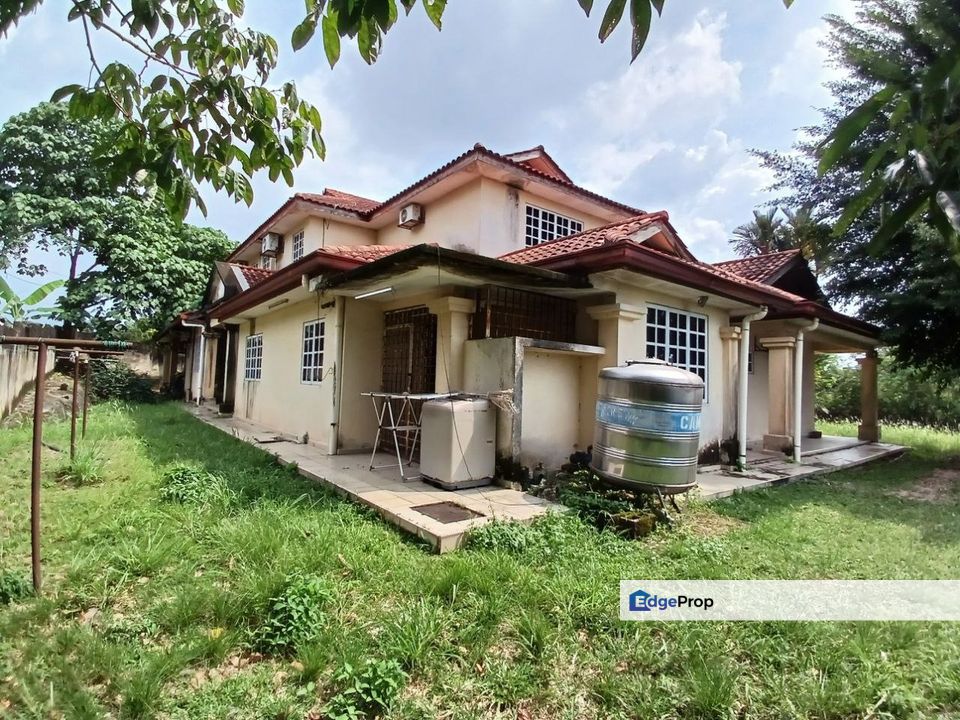 BUNGALOW WITH HUGE LAND FOR SALE, Selangor, Sungai Buloh