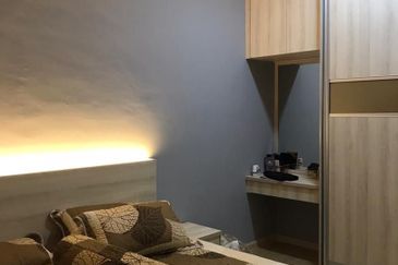 Crescent Park Townvilla