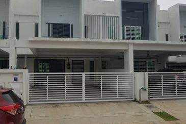 HIJAYU 3A @ BANDAR SRI SENDAYAN