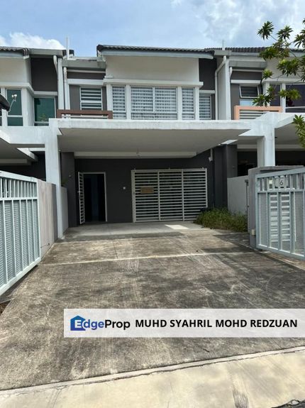 WTS DOUBLE STOREY ACRENE SERENE HEIGHT, Selangor, Semenyih