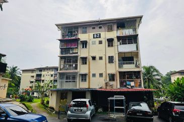 Seksyen 4 Wangsa Maju Flat