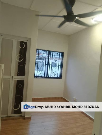 (REFURBISHED) Depan Padang Double Storey Jalan Anggerik, Bukit Sentosa For Sale, Selangor, Rawang